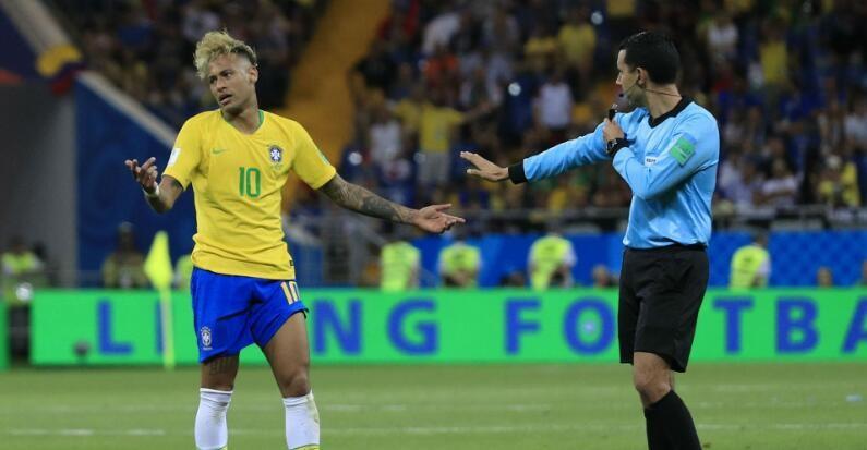  金靴之争进入白热化，射手榜前三胶着