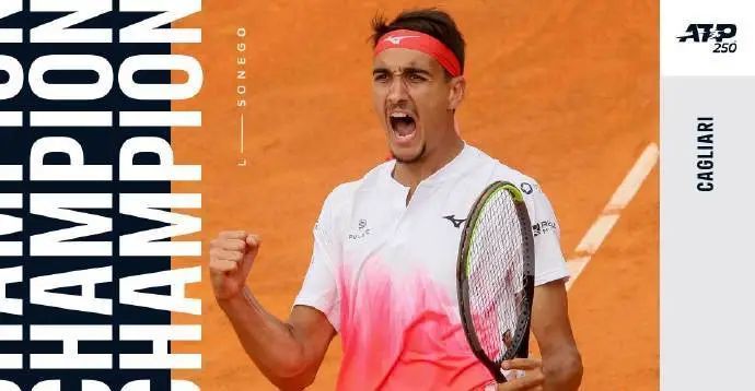  兹维列夫柏林登顶，本土作战斩获职业生涯首冠