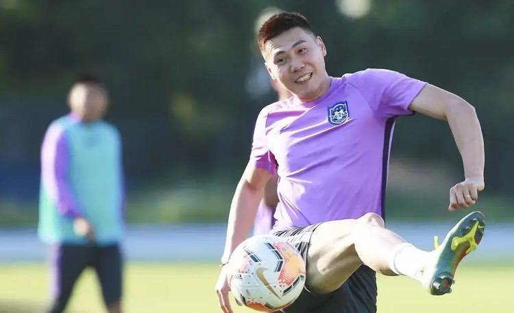  切尔西新援首秀梅开二度建功