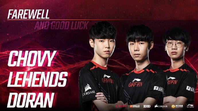  电竞选手沉着应战彰显大将风范