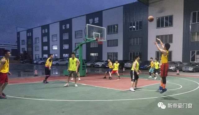  国际篮球友谊赛促进文化交流