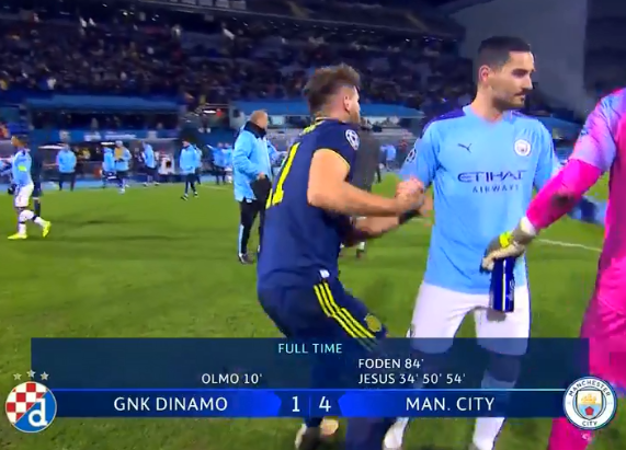  曼城客场大胜锁定半程冠军，展现统治力  