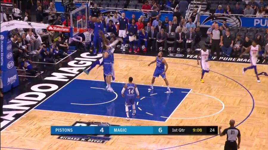  内线绞肉机对抗激烈篮板争夺白热化