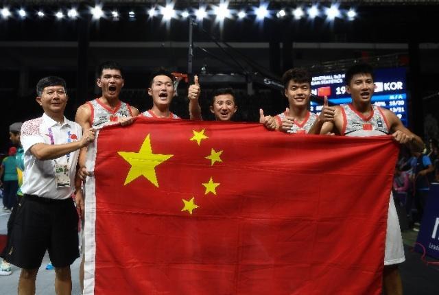  电竞女队崭露头角，巾帼力量书写赛场新篇章